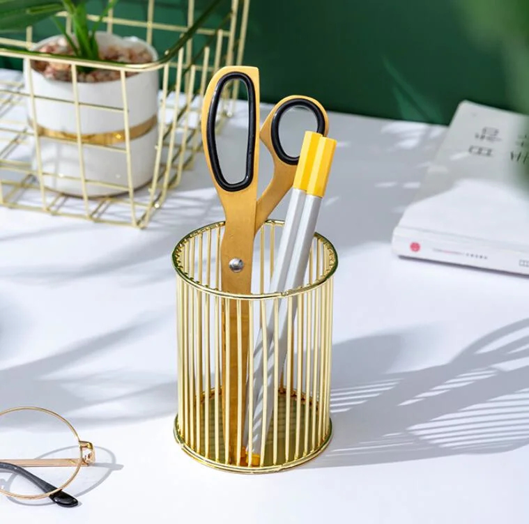 High Quality Office Supply Desktop Round Wire Metal Pencil Stand Pencil Vase Simple Pen Holder